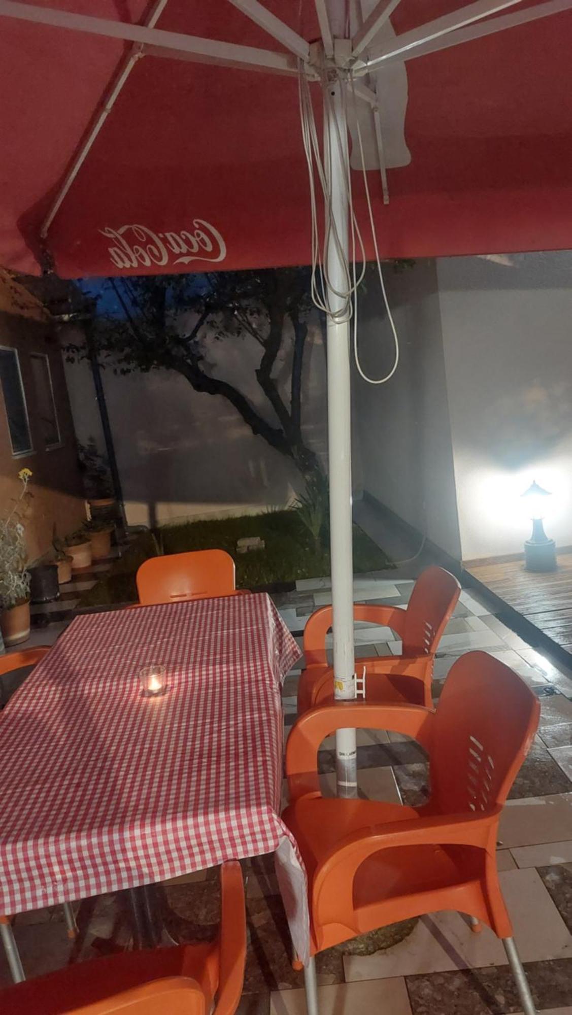 Vila Hyseni Durres Luaran gambar